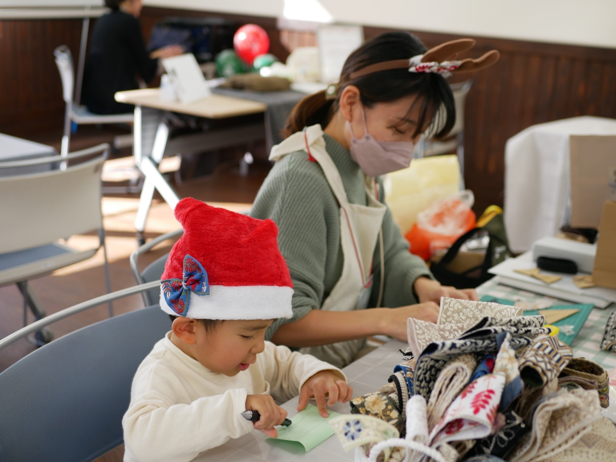 神戸市でワークショップイベントを開催・インド刺繍リボンのワークショップ