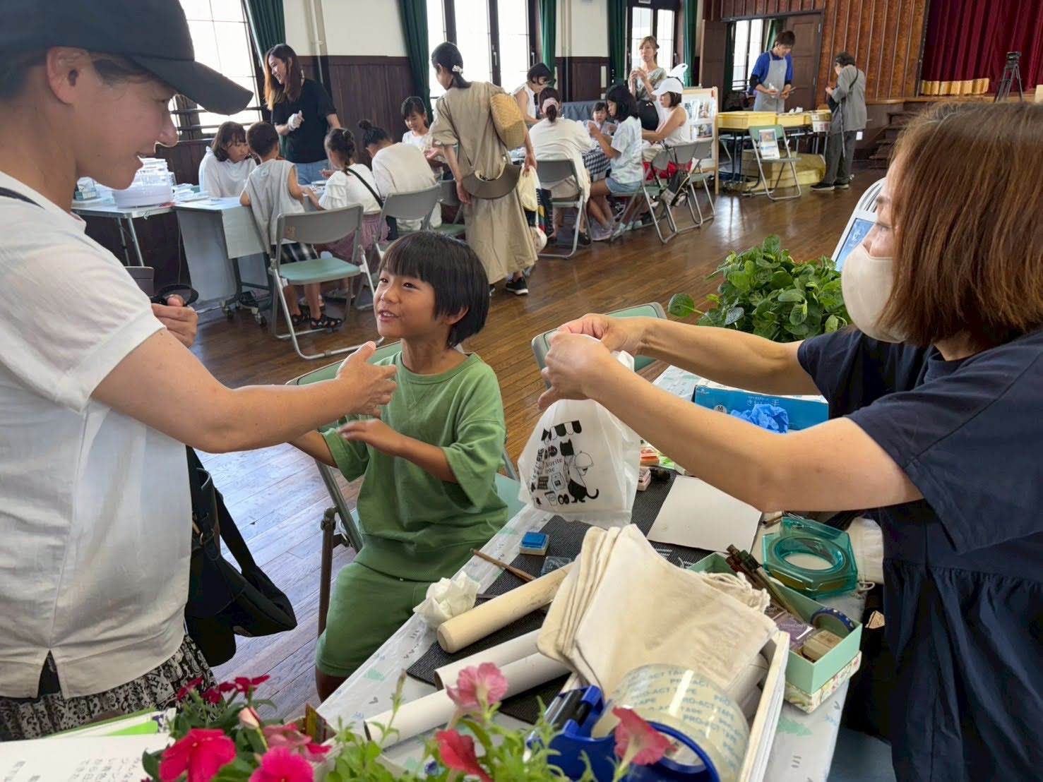 夏休みの工作や自由研究の宿題をサポート・神戸市の親子ワークショップイベント・クラフトパーティー