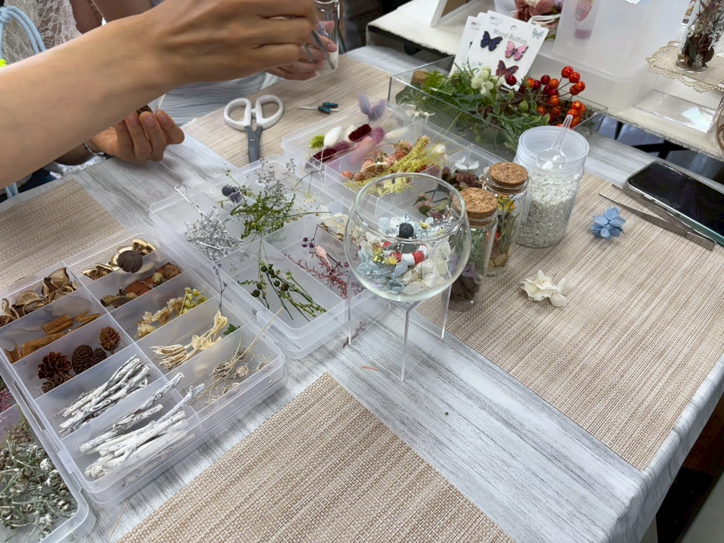 夏休みの工作や自由研究の宿題をサポート・神戸市の親子ワークショップイベント・クラフトパーティー