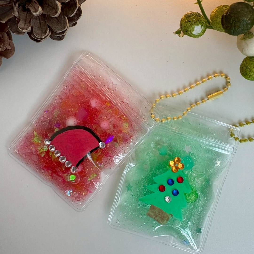 クリスマス・ワークショップ「ボンボンドロップぷにぷにスライムキーホルダー」