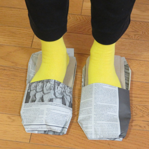 3/14ここそな・コウベリーズKOberrieS・新聞紙スリッパワークショップ